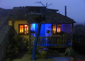 La Nogala Casa Rural  Бембибре